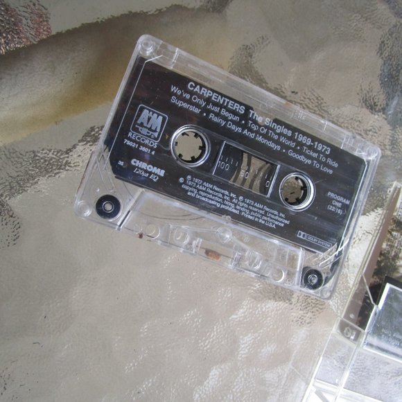 Carpenters, The Singles 1969-1973 . Cassette Tape - Picture 3 of 3
